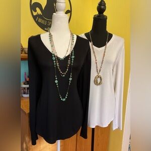 Bundle of 2 Old Navy V-Neck T-shirts